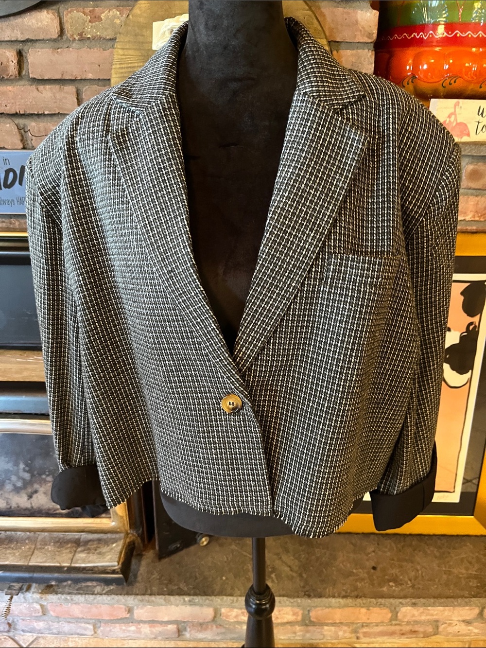 Dressed in LALA Black & White Cropped Tweed Blazer - Picture 3 of 4